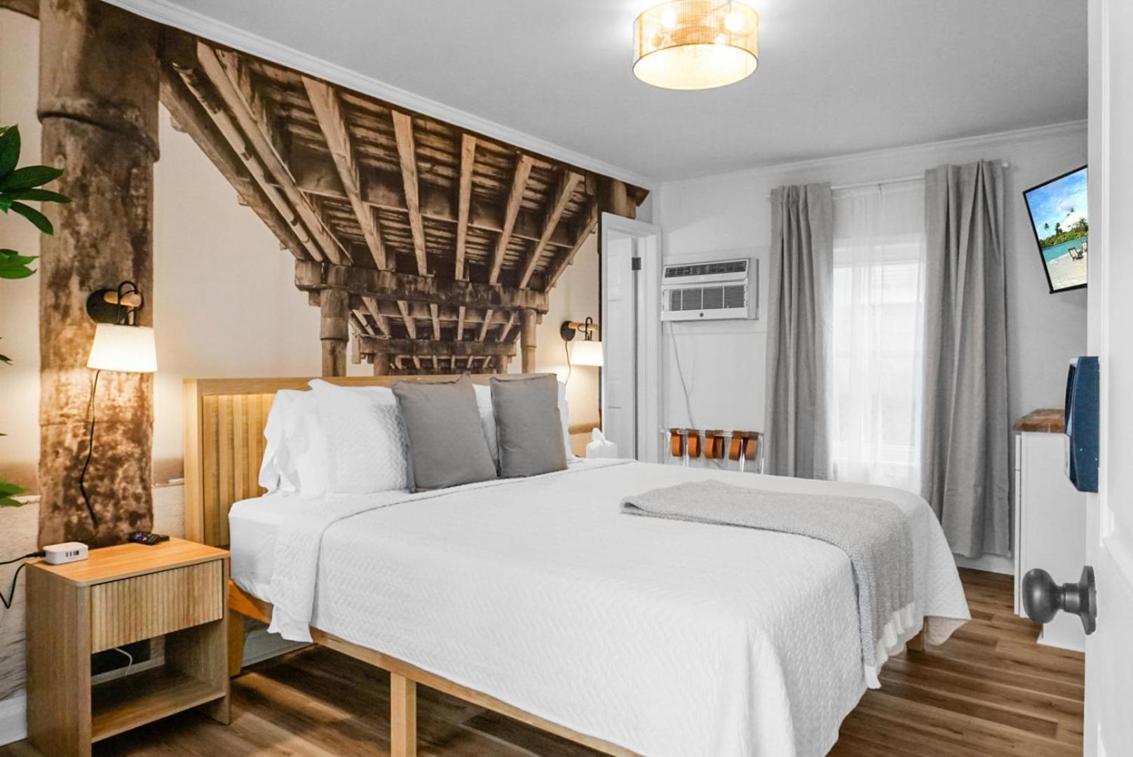 The Boardwalk Inn Кароліна-Біч Екстер'єр фото